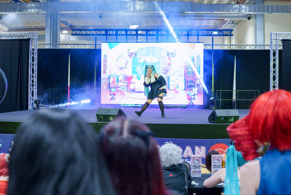 Japan Weekend tweet media