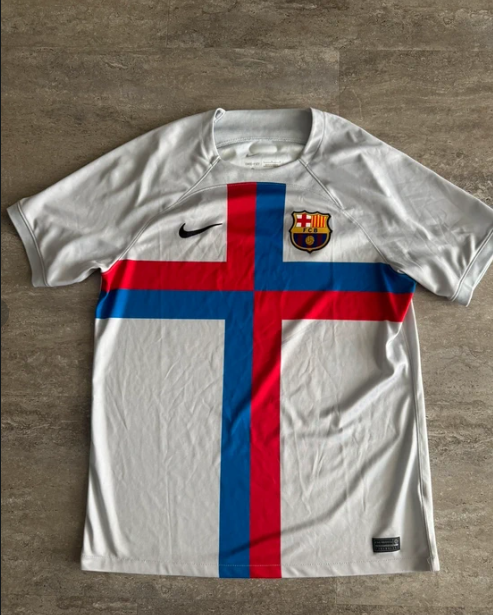 naxllFcb tweet media