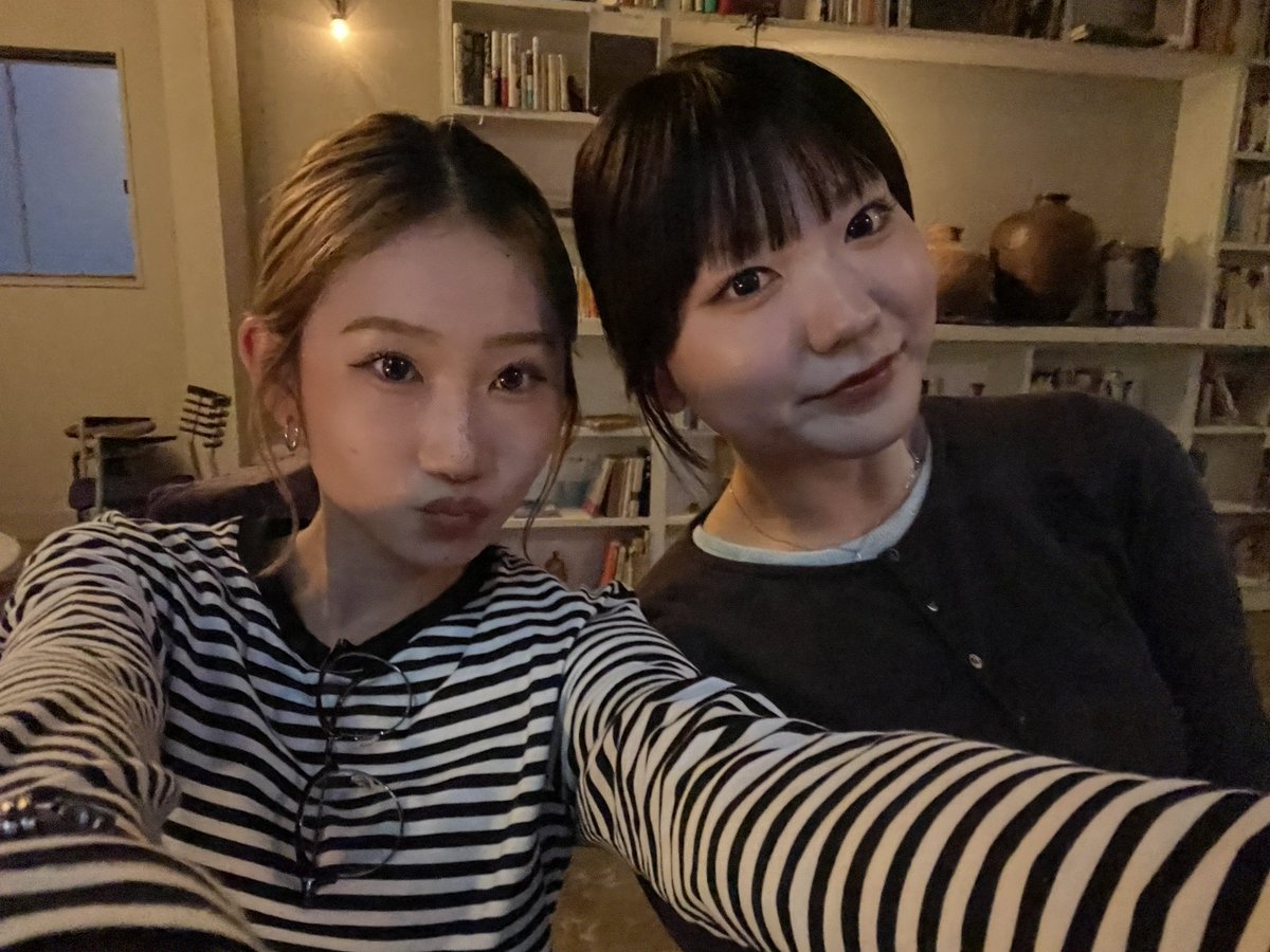 sa9o5's tweet photo. かかってる音楽も雰囲気も好きすぎてずっと話してた💟 https://t.co/J1Qxc4yf0q