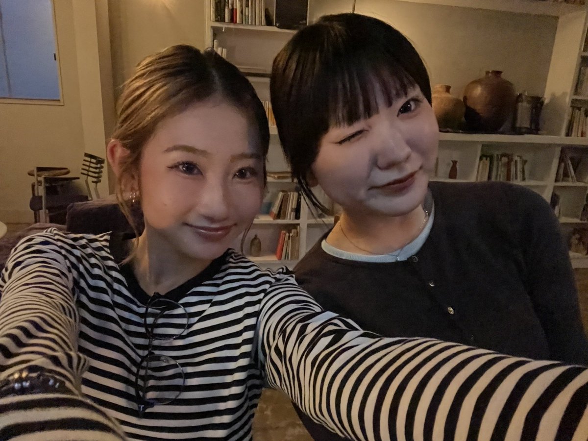 sa9o5's tweet photo. かかってる音楽も雰囲気も好きすぎてずっと話してた💟 https://t.co/J1Qxc4yf0q