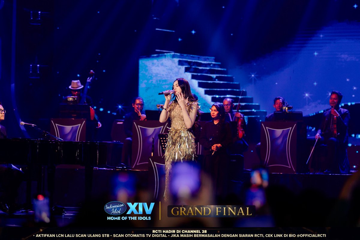 indonesianidol's tweet photo. Special performance dari Lyodra bawakan ‘Pura-Pura’🤩💙 

Yang udah hafal mana nih?😍 https://t.co/lrMJfVxgVP