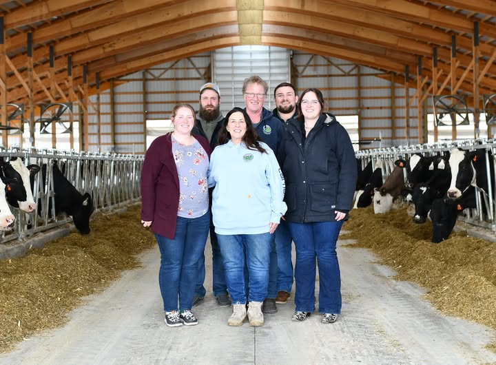 MichiganMilk's tweet photo. From humble beginnings after arriving from the Netherlands in 1999, the Okkemas built De Grins Oer Dairy into @CANRatMSU's 2026 Dairy Farm of the Year. Read more about their journey in the latest #MilkMessenger:
 https://t.co/n7jWgxPOeO https://t.co/QK4bBzRIfl