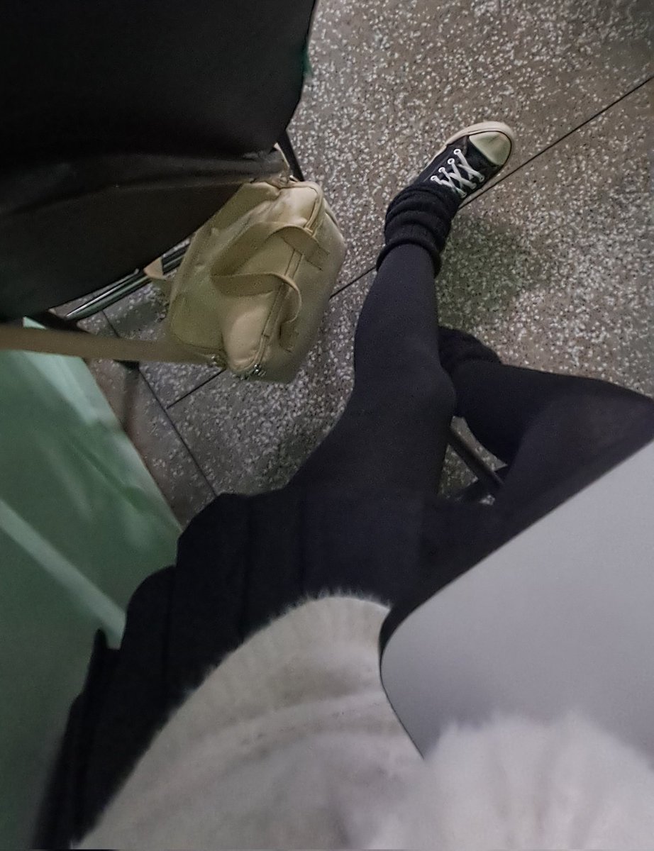 mayu tweet media