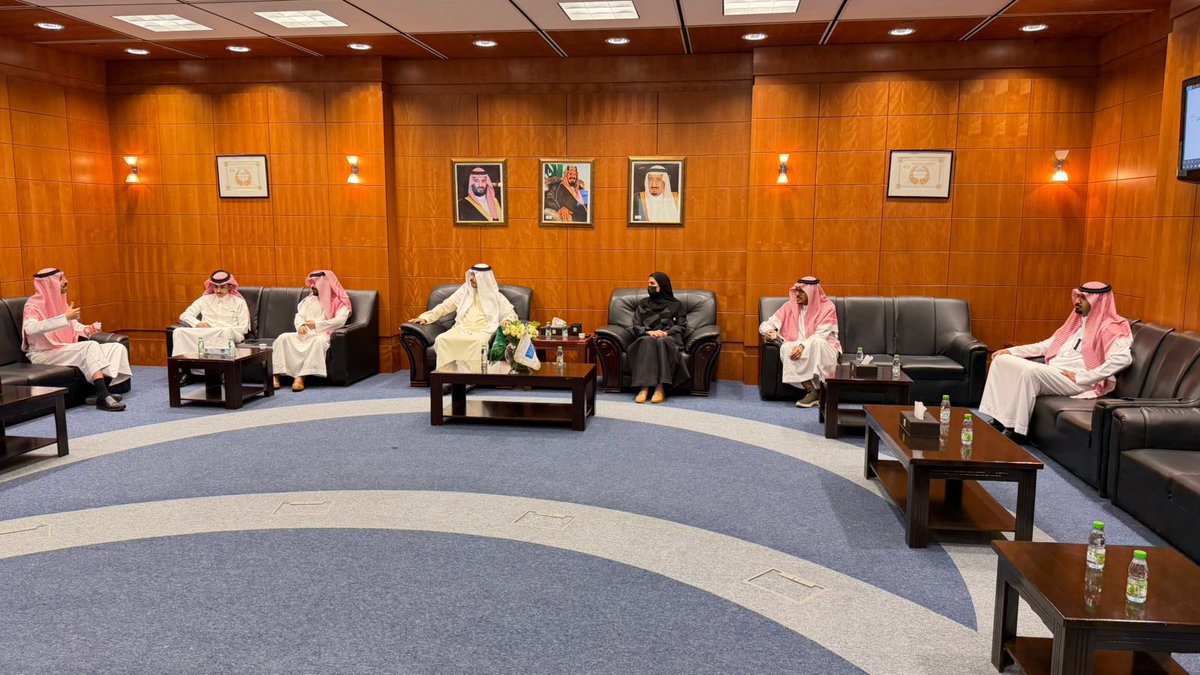 SCSAC_SA's tweet photo. انطلاقا من استراتيجية اللجنة الدائمة للتحكيم، وقّع رئيس اللجنة د. علي المشنوي اتفاقية تعاون بين @SCSAC_SA وجامعة الملك سعود ممثلة بكلية الحقوق والعلوم السياسية، بهدف تعزيز التعاون المشترك في مجال التحكيم، بما يساهم في تطوير الكفاءات الوطنية وتعزيز بيئتها الأكاديمية والمهنية فيه. https://t.co/EvtWTCaMHg