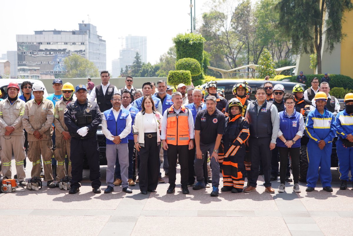 mauriciotabe's tweet photo. Como cada año, en Miguel Hidalgo ya arrancó el #OperativoTormenta⛈️

Tendremos monitoreo 24/7, personal y equipo para atención inmediata y así, responder ante lluvias intensas. 

Necesitamos de tu colaboración para no tirar basura, esto ayuda a evitar inundaciones. https://t.co/JbseXOuF0m