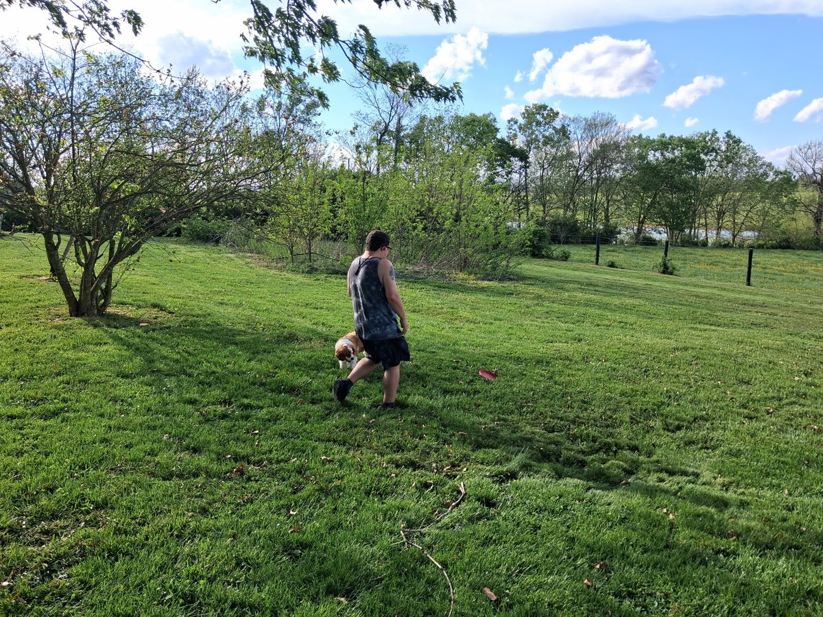 RyanBaker0913's tweet photo. I am moving to a farm guess house in old Maysville rd across from the white church and it is near judy drive in outdoor movie theater on june first  but may do it on may 30th or may 31st so i need to pack my stuff before me and dad and my pets  move https://t.co/29yIfCDHyj
