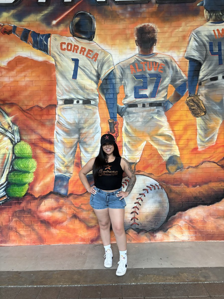 _taniiaaa's tweet photo. dump ⚾️🧡🫶 https://t.co/6H5rzZqxgE
