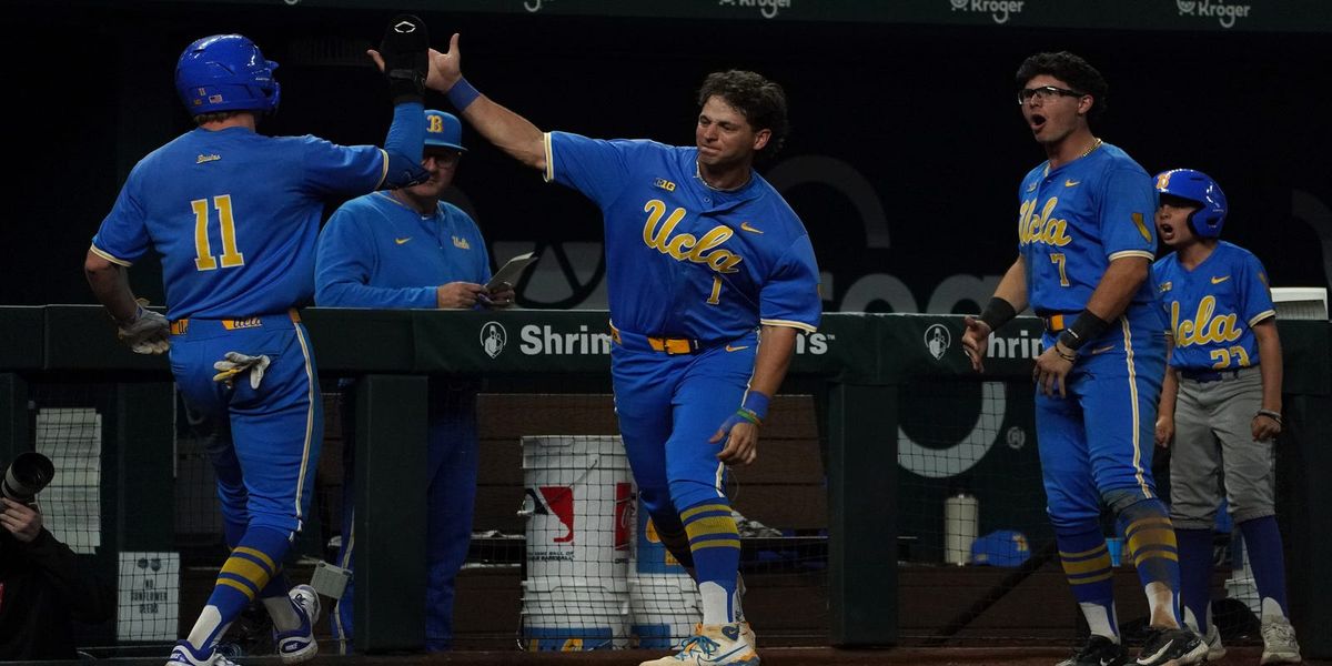 College Sports Wire tweet media
