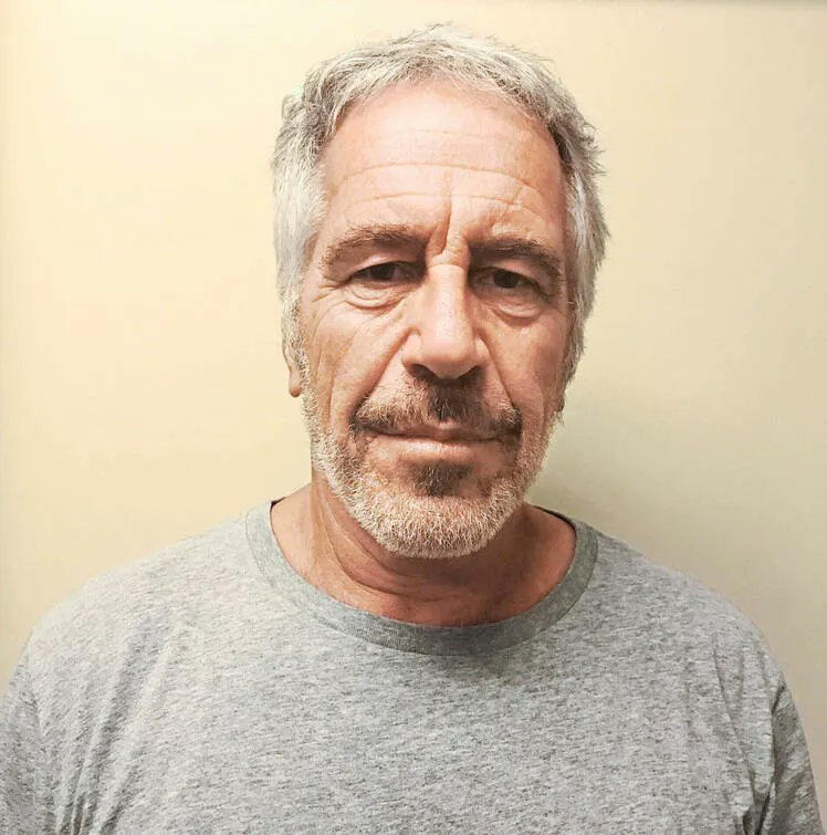 NatInquirer's tweet photo. More Than Two Dozen People Linked to Jeffrey Epstein Have Died Under Mysterious Circumstances
https://t.co/K13DIkw2rk https://t.co/P2fArfUvY4