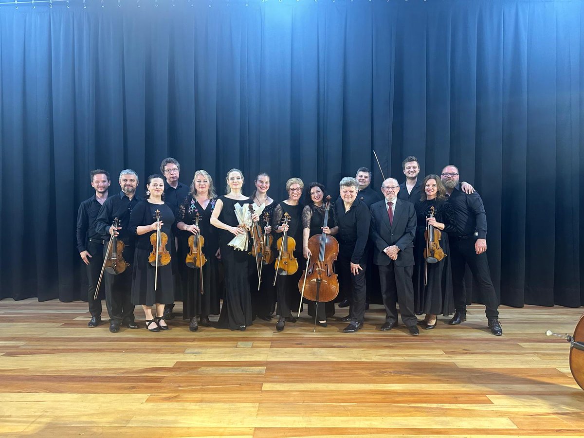 SociFilarmonica's tweet photo. CON GRAN DEBUT DE LOS SOLISTAS DE CAMARA DE PRAGA
SE INAUGURÒ LA TRADICIONAL TEMPORADA DE ABONO DE LA Sociedad Filarmonica de Lima
119 AÑOS PROMOVIENDO LA BUENA MUSICA
@Radek Baborak @Prague Chamber Soloists https://t.co/B0Cr7nu6Tr