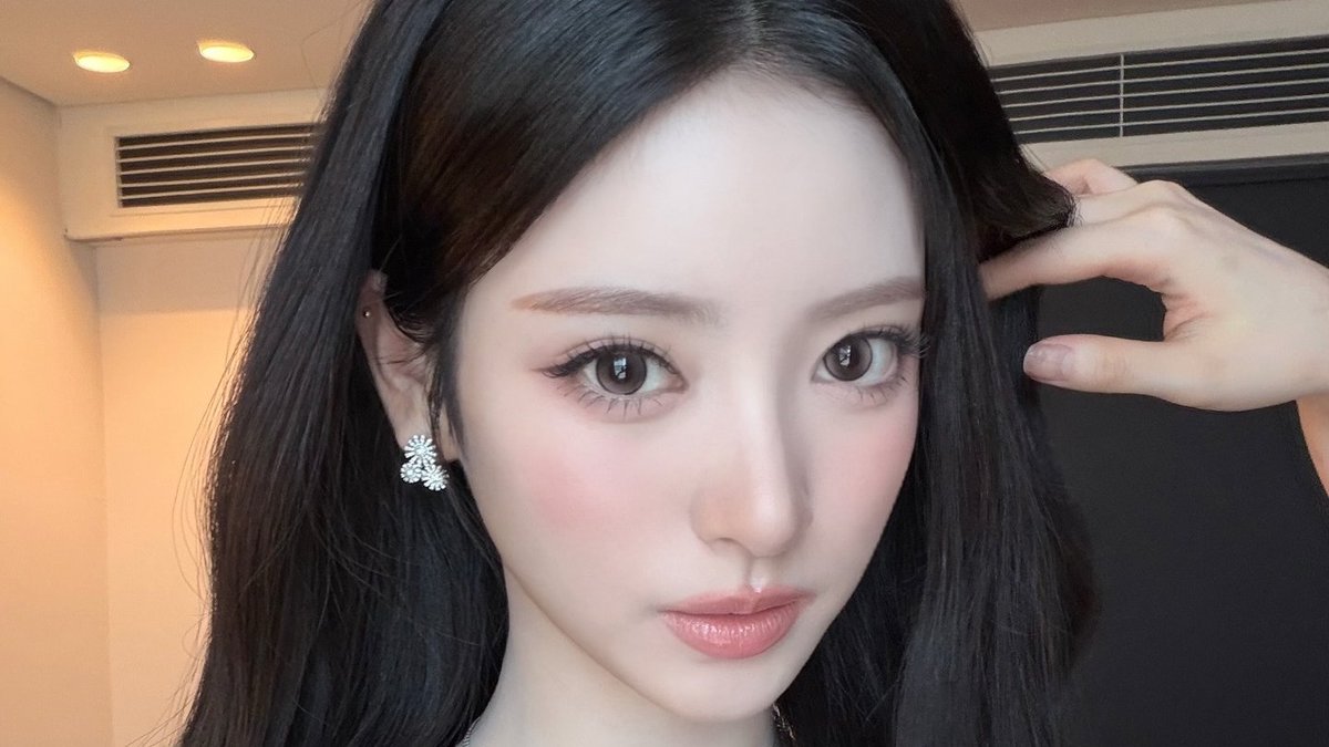van ໒꒱ ‧₊˚ tweet media