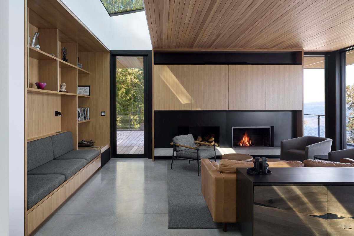 Archello's tweet photo. Layer House by WOVEN Architecture and Design steps through the coastal terrain of British Columbia with a layered composition of cedar, concrete, metal, and expansive glazing.
https://t.co/NdSfYoC3II
#CoastalArchitecture #PassiveDesign #CedarCladding https://t.co/szLQmQNn8c