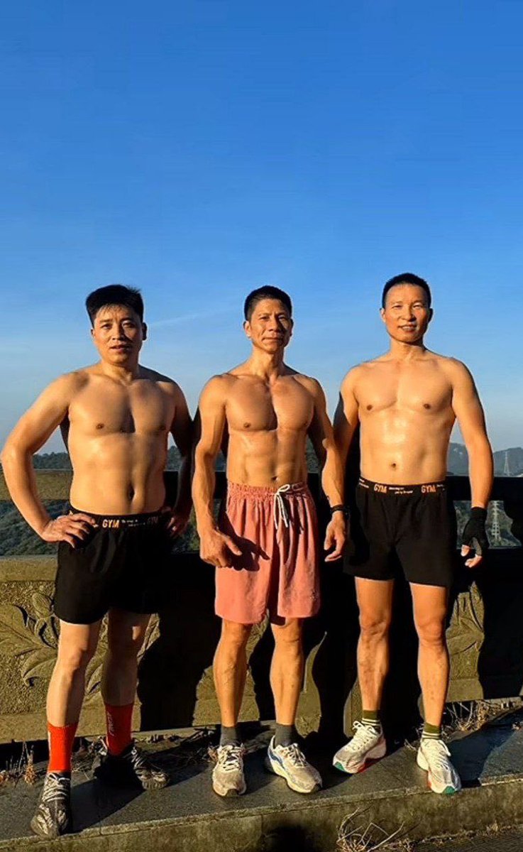 xxcf356754331's tweet photo. 可出，洗澡时騷玩

#直男的味道 https://t.co/C3MVo3a88l