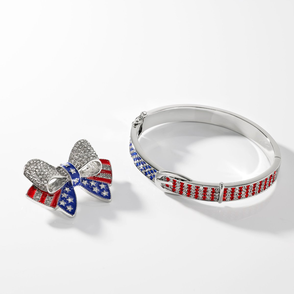 jewelry's tweet photo. Memorial Day Sale &amp; Clearance is happening now 🇺🇸✨
Enjoy FREE shipping today only!
Shop now ➡️ https://t.co/NqqCjUA7og https://t.co/GuQaAx4wfA