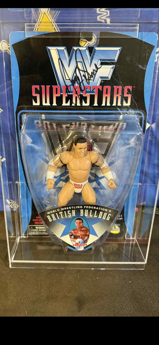 danny313131's tweet photo. On May 18, 2002 one of my favorite wrestlers passed away. Davey Boy Smith, who was part of the British Bulldogs with the Dynamite Kid, were immensely popular during the 1980’s. They won the World Tag Team Championship in WrestleMania 2 and are forever a childhood memory of mine ❤️ @CardPurchaser @DBSmithjr @Tweet_Wrestling @RealRichHopkins @PSAcard @OTD_in_WWE @JeremyCom @Axel_Foley13 @PennywiseReject @LasVegasSlabs