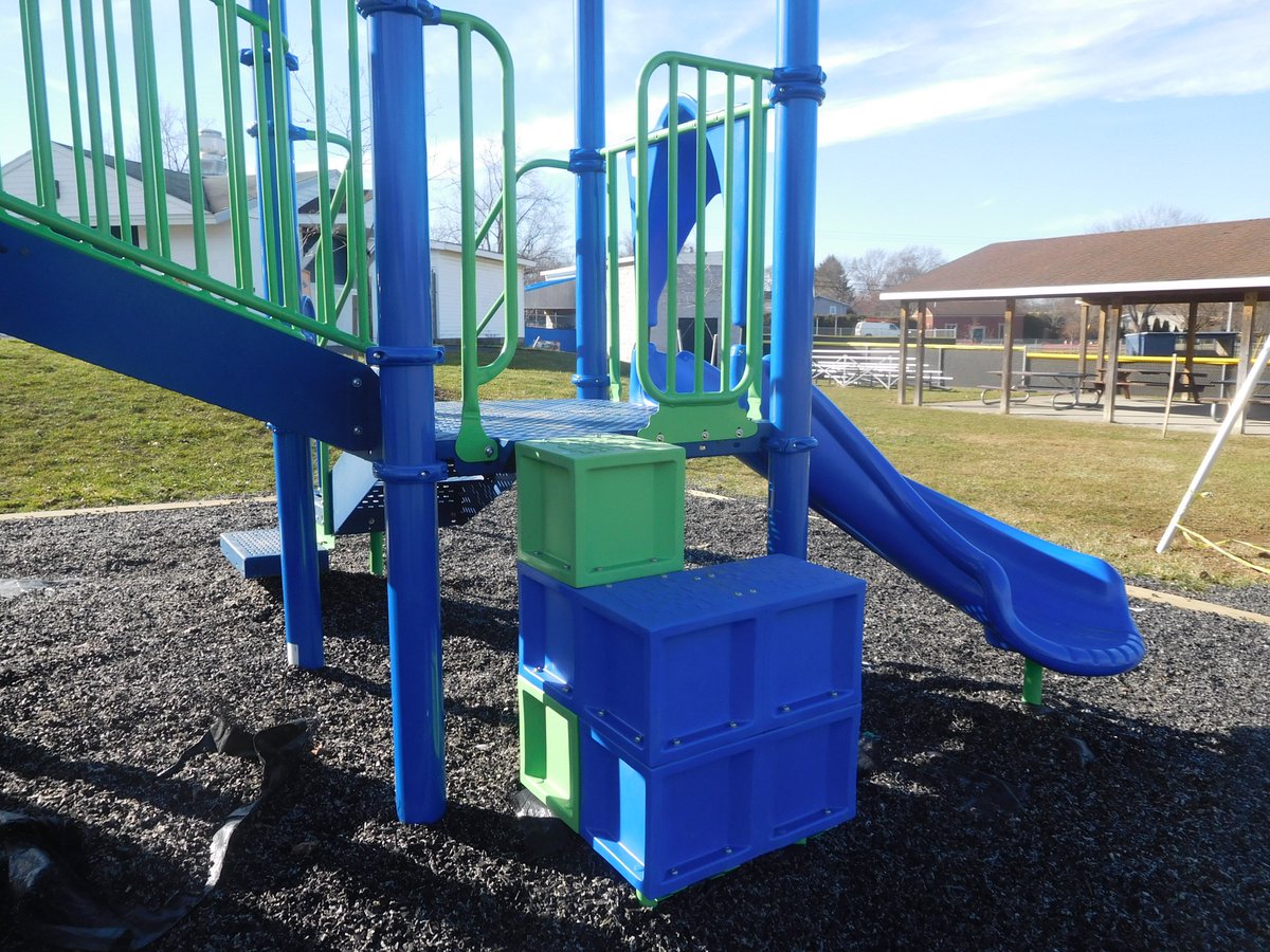 onondagacomdev's tweet photo. Just in time for spring, the Town of Geddes Ball Field on Fay Road has new playground equipment as part of their recent @OnondagaCounty Community Block Grant. https://t.co/OpDmuULdas