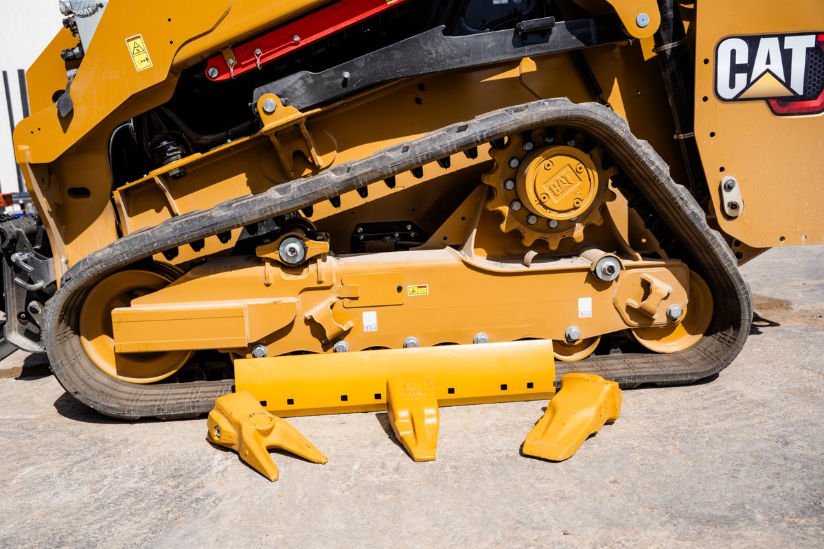 ThompsonCat's tweet photo. Monitoring wear and replacing components at the right time helps protect your equipment, control costs, and support consistent productivity on the jobsite.

Right now, you can also take advantage of 10% off wear parts when purchasing online through 6/30.

https://t.co/QqgWjCoHSE https://t.co/dJZB1Bvp0q