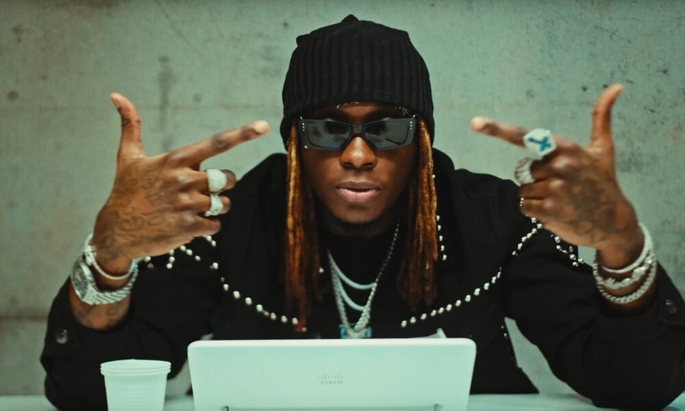 afrique_minute's tweet photo. Himra devient le 3e artiste ivoirien le plus visionné de tous les temps sur YouTube, avec plus de 537,5 millions de vues cumulées sur sa chaîne YouTube ! https://t.co/cQlcNhBAzi