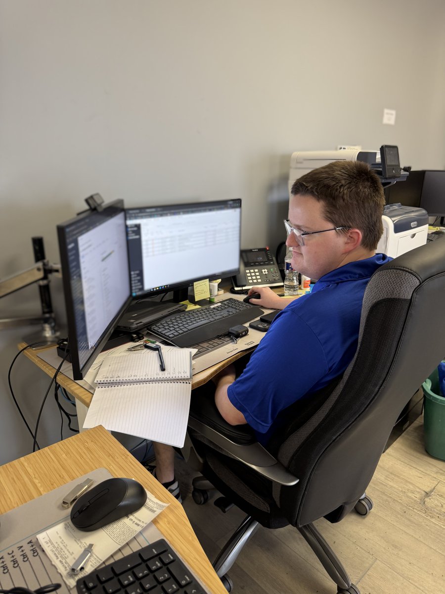 ArcLightIT's tweet photo. We understand that your team’s productivity (and ultimately your profitability) hinges on having responsive service and support. With IT helpdesk support from ArcLight, expert answers are just a phone call away.

https://t.co/9D5eKLeHPj https://t.co/gRB5KPZKTV