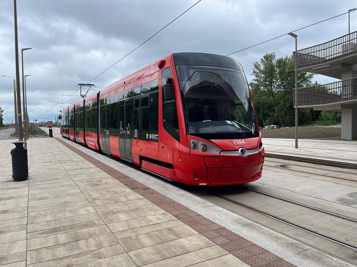 rajesh_maliwal's tweet photo. @_CTUA_ @swapan55 @PMOIndia @narendramodi A modern tram for the City of Joy is a must. #Trams #Kolkata https://t.co/riCHU0cE38