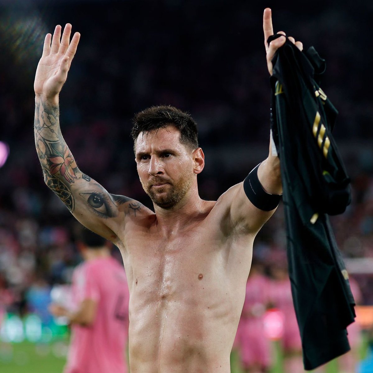 LeoMessi_hot's tweet photo. The way I'd lick him dry... 🍭🥴
#Messi #LeoMessi #LionelMessi https://t.co/DamIlM8m81