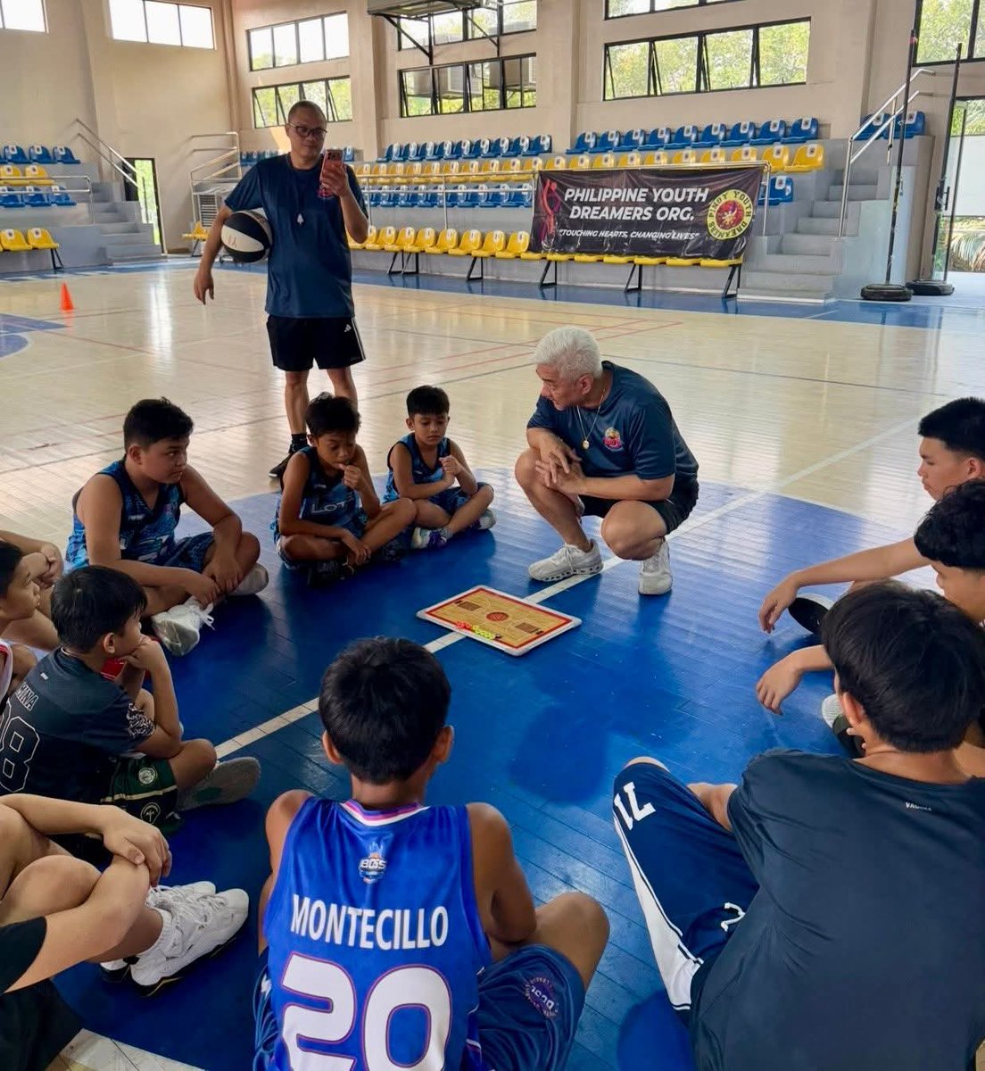AcotCoach's tweet photo. Many thanks to our sponsors:

📍JH Athletics Sports Apparels 
📍Converge ICT Solutions Inc. 
📍Philippine Youth Dreamers Org. 
📍Kawinners Coach 

#sbp #pyd #bataanyouthdreamers #outreach #philippineyouthdreamers #pydcares #jhathletics #ConvergeICTSolutions https://t.co/DlEXb1LALT