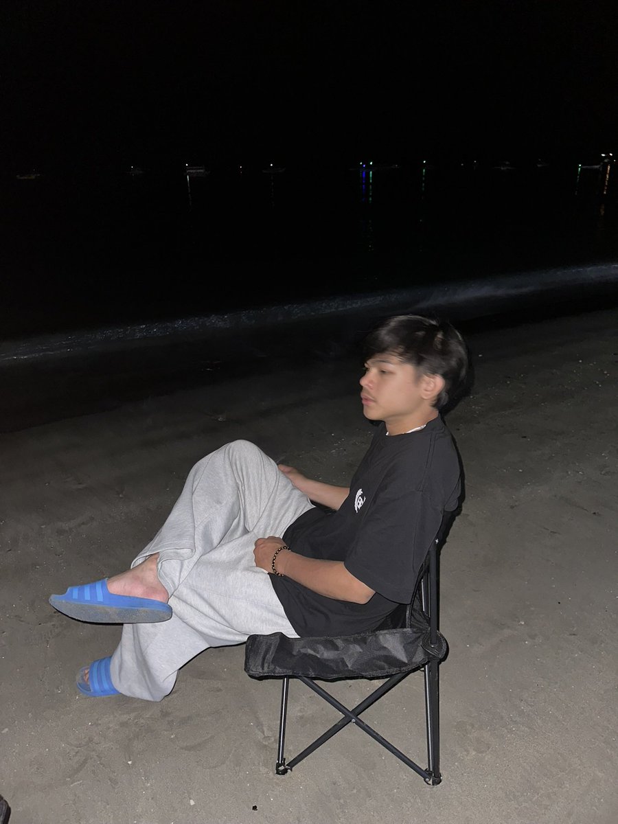ProffesorCalvin's tweet photo. 🌔 https://t.co/jyIWmAC7GH