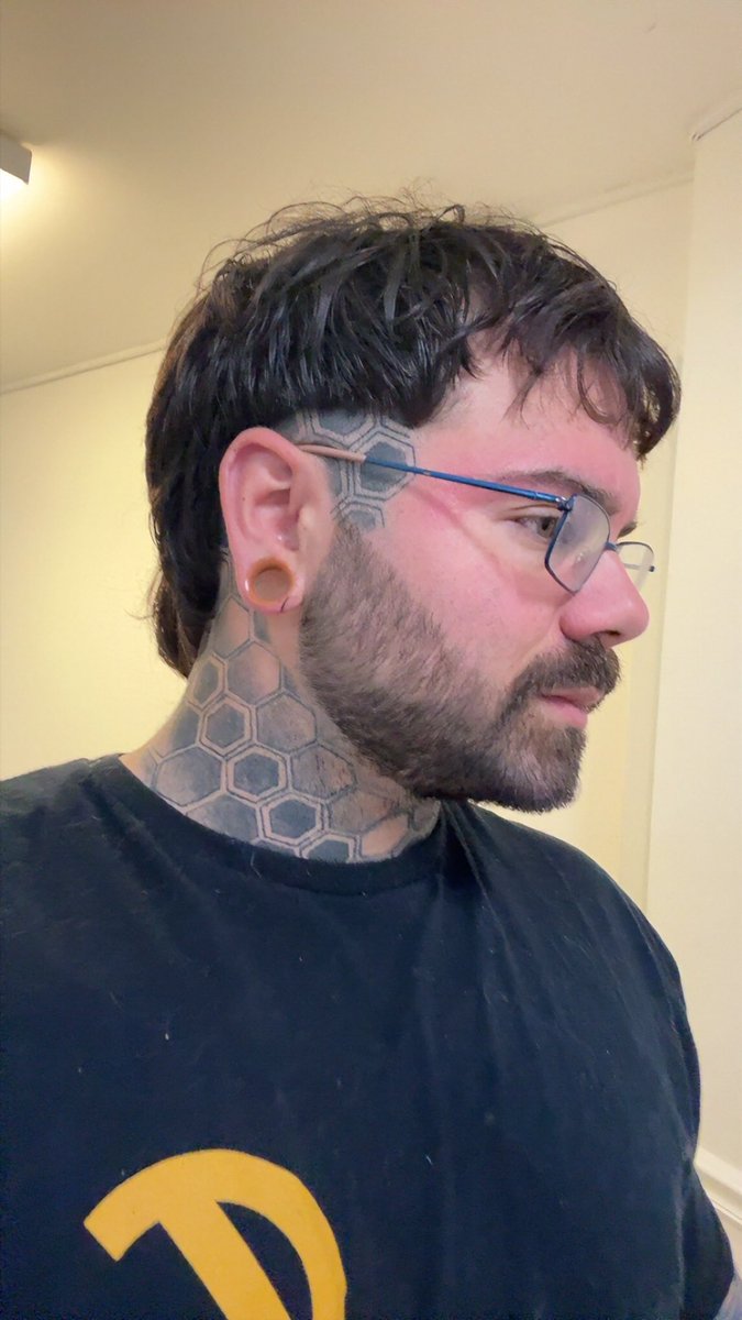 StraightDenham's tweet photo. Do you guys think my profile is nice yes or no https://t.co/eJ0SmSDbNe