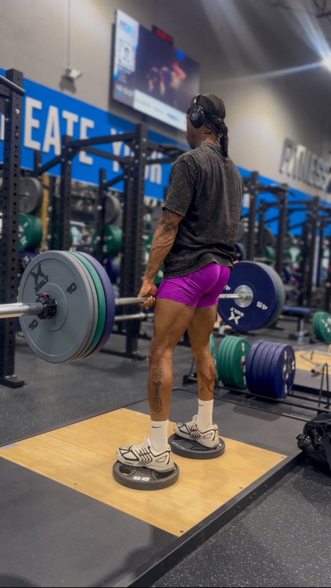 deadlifts!!