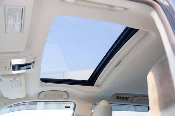 blacqxx0's tweet photo. pano.                                                                     sunroof. https://t.co/noGSvlqCEB