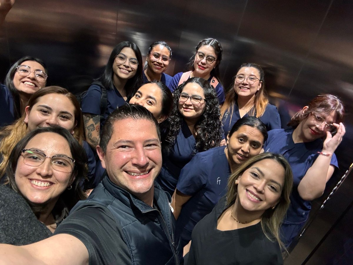 drroquebr's tweet photo. En Fertilidad Integral sabemos que los milagros ocurren gracias al corazón, la paciencia y el amor de nuestras enfermeras. Gracias por ser el motor de nuestra clínica y por cuidar a nuestras pacientes  #Entérate #Netflix #Tina #Spotify #IPhone #Fortnite #gameoverse #V https://t.co/m0gHxioCEk