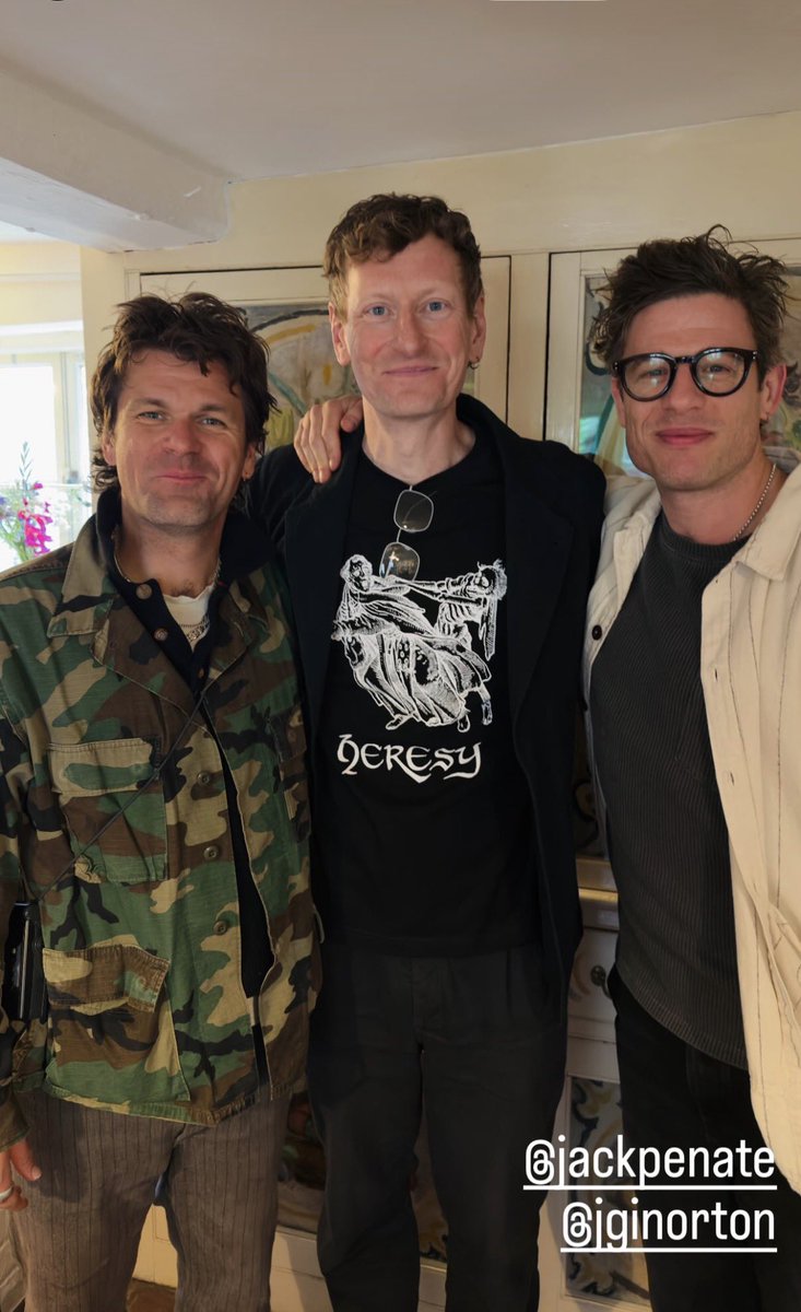 jsjshep's tweet photo. New pictures of James with Rose Wylie, Jack Penate and Chris Power at Charleston Festival ❤️ https://t.co/vbMDPfXrP9