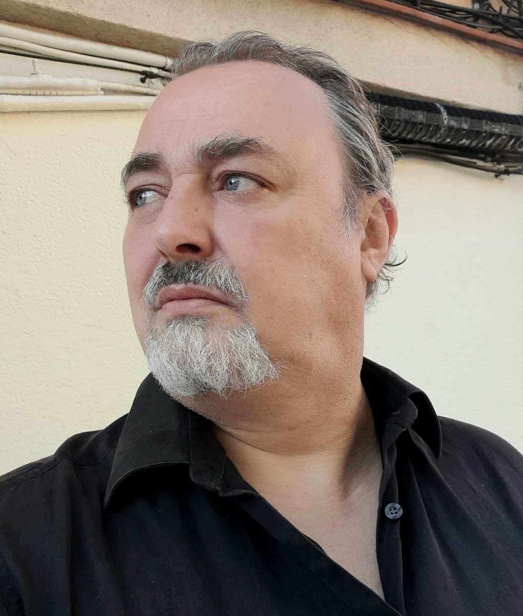 LA EDAD DE LA ÉTICA tweet media