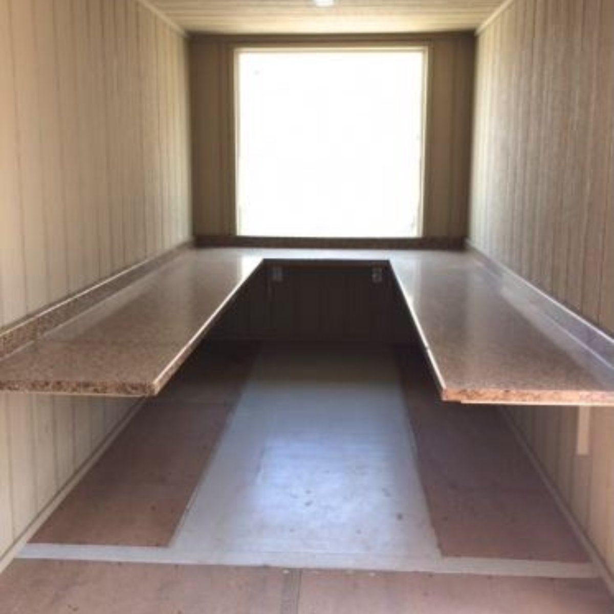 XcaliberSales's tweet photo. Customize your mobile office container with desks, shelving, climate control &amp; more! Perfect for project offices or jobsite command centers. Ready to design? 📞 https://t.co/WZmrWOmv4C #XCaliberContainer #MobileOffice #CustomContainer #JobsiteSolutions https://t.co/VhsPxfGn2q