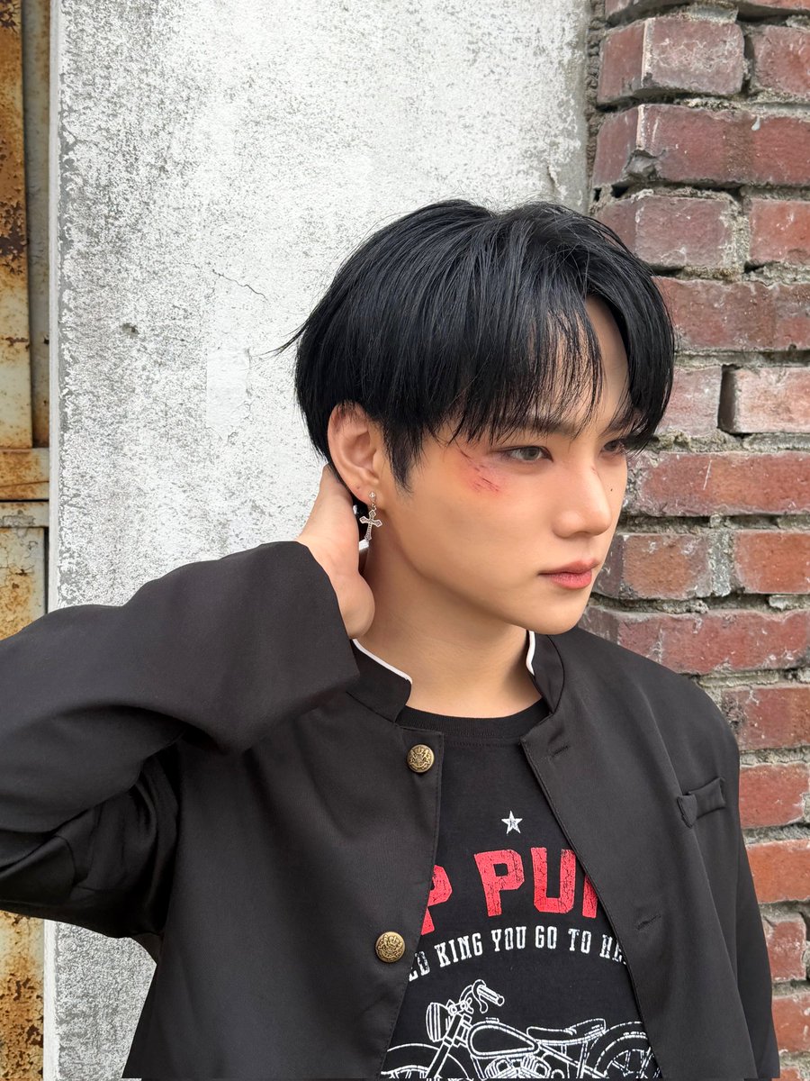 SiyunFr_Fan's tweet photo. 🐯• 16/05/26

☆Weverse☆: Nous sommes effrayants

La dernière photo est celle qui fait le plus peur. Ne me réveillez pas.

#앰퍼샌드원 #AMPERSANDONE
#윤시윤 #SIYUN

~🍥 https://t.co/gVUiW9f1pG