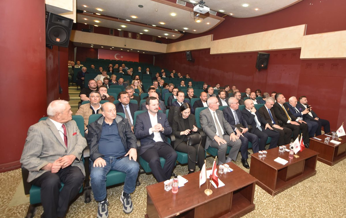 trabzonarsinosb's tweet photo. 📌 Trabzon Ticaret ve Sanayi Odası’nın (TTSO) düzenlediği etkinlikte İş Bankası Yönetim Kurulu Başkanı Adnan Bali ile bir araya geldik.

https://t.co/C0QEF2f6lj https://t.co/bSvLjBop24