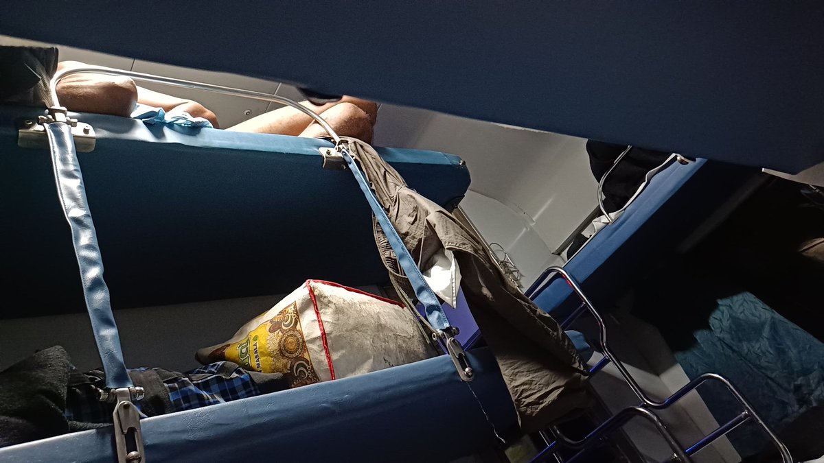 pheromons's tweet photo. @rpf_scr1 @RailwaySeva @rpfscrgtl1 The Drunk passenger has removed his pants, and is now allowed by the TT and constables to sleep peacefully. @RailMinIndia https://t.co/xJ54kRHF0q