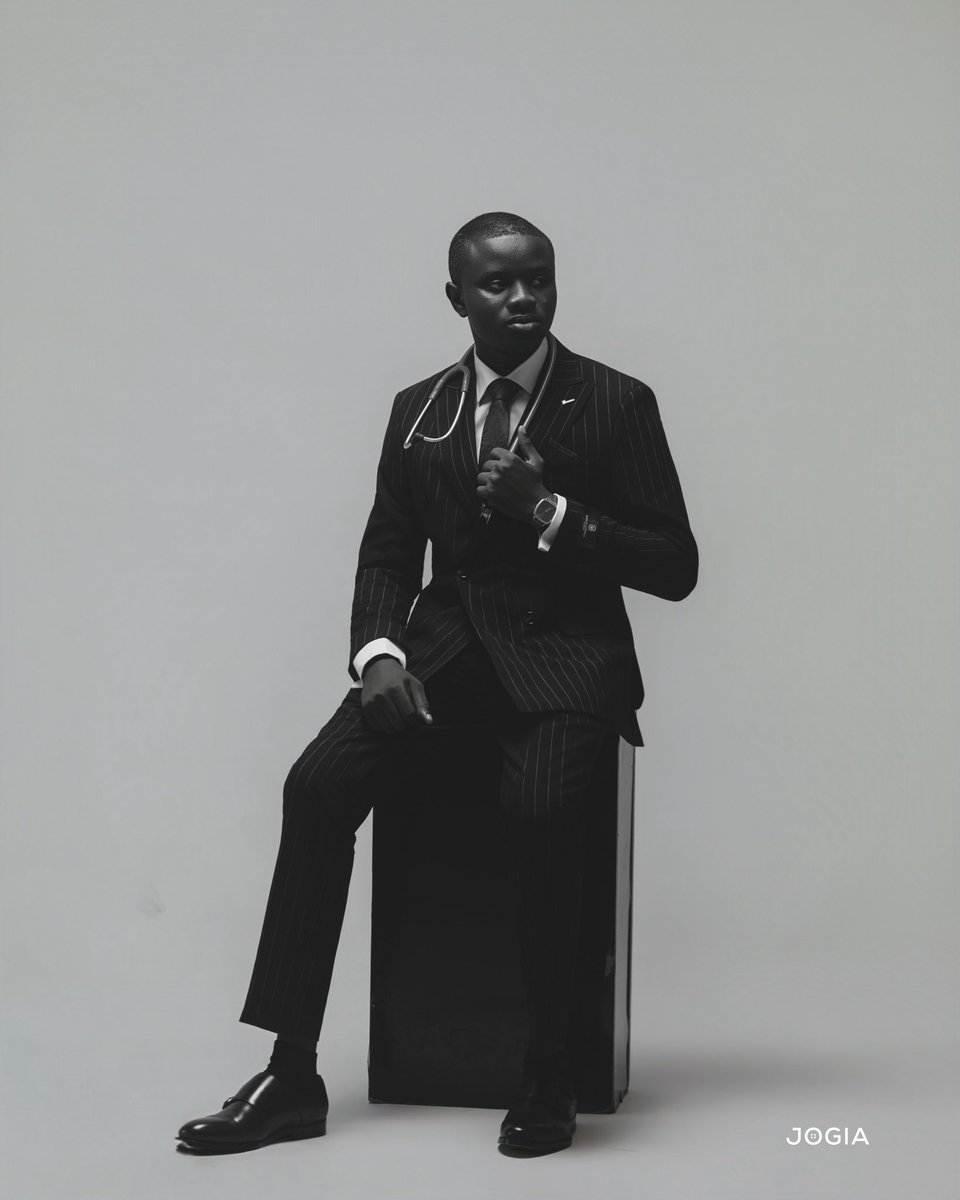 AyanbodeE's tweet photo. Medical school? Been there, done that! 

Reintroducing, Dr. Ayanbode  E.O MbChB (Ife) 

#induction #mbbs https://t.co/Kkmq6DN6kA