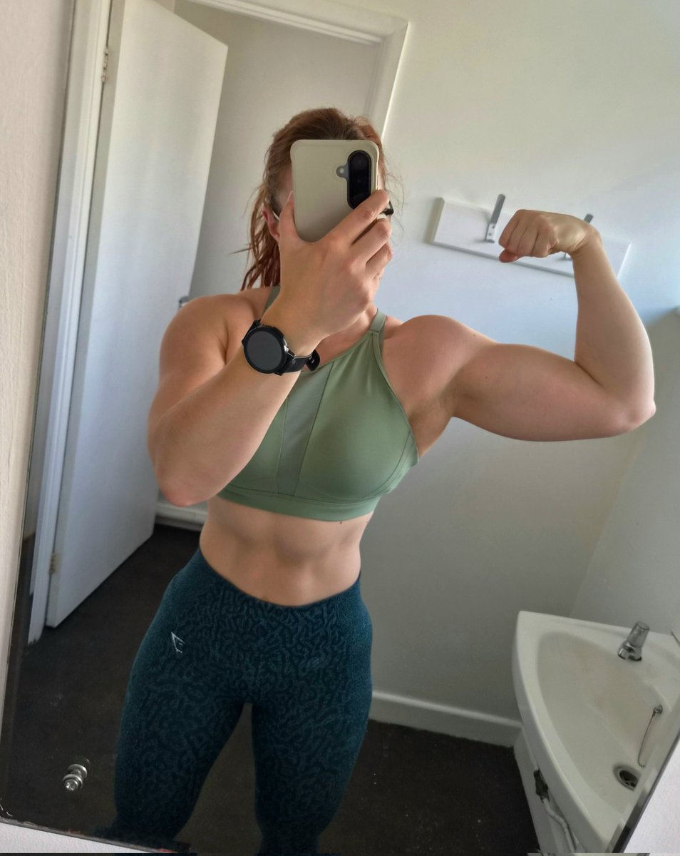 RxRedHead tweet media
