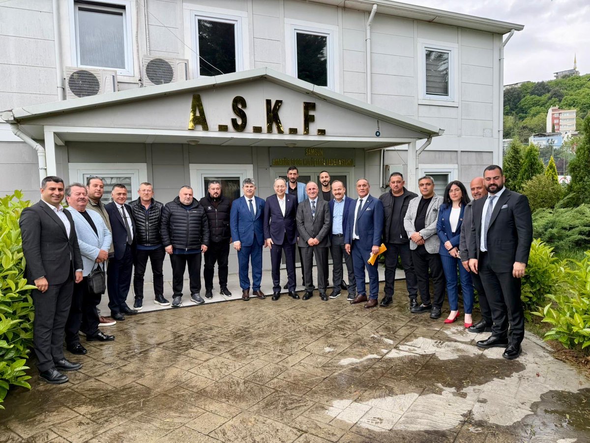 sneraydin0055's tweet photo. MHP Samsun Milletvekili Profesör DR İlyas Topsakal Samsun ASKF ziyaret etti nazik ziyareti için çok teşekkür ediyorum https://t.co/6gXeQasVwi