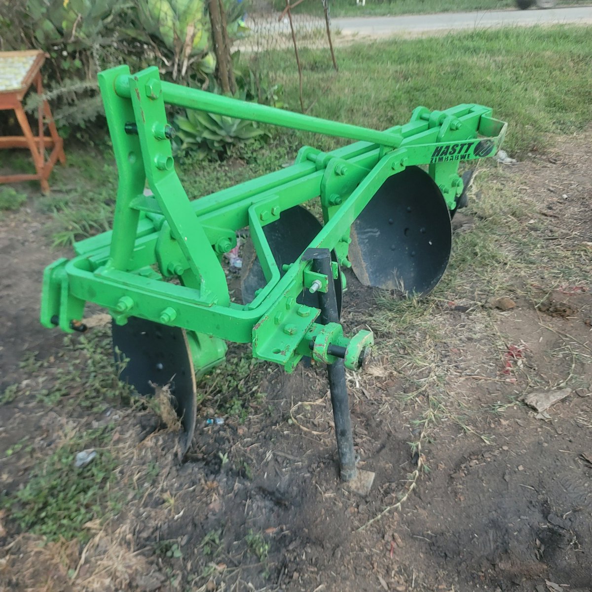 AgriConnect4's tweet photo. Marondera Equipment Yard Sales

208 Birmingham Rd 
Marondera Industrial Area 

Bring Your Farm Equipment we Sell for You.

In Stock 
2 x Potato Harvesters
1 × Water Cart
1 x Concrete Mixer
1 x Hammermill 
Irrigation Pipes
Grass Cutter
3 x 3 Dish Ploughs

077 287 3045 https://t.co/y1ren2xDZE