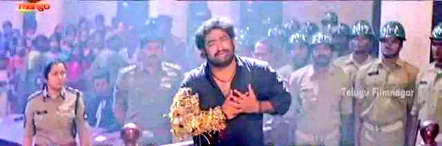 mlchaitanya's tweet photo. @RudraTejaaa 10gapettesadu bruhh https://t.co/ciQZnqvvO4