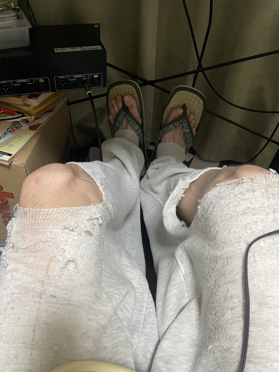 鼠潰し係 tweet media