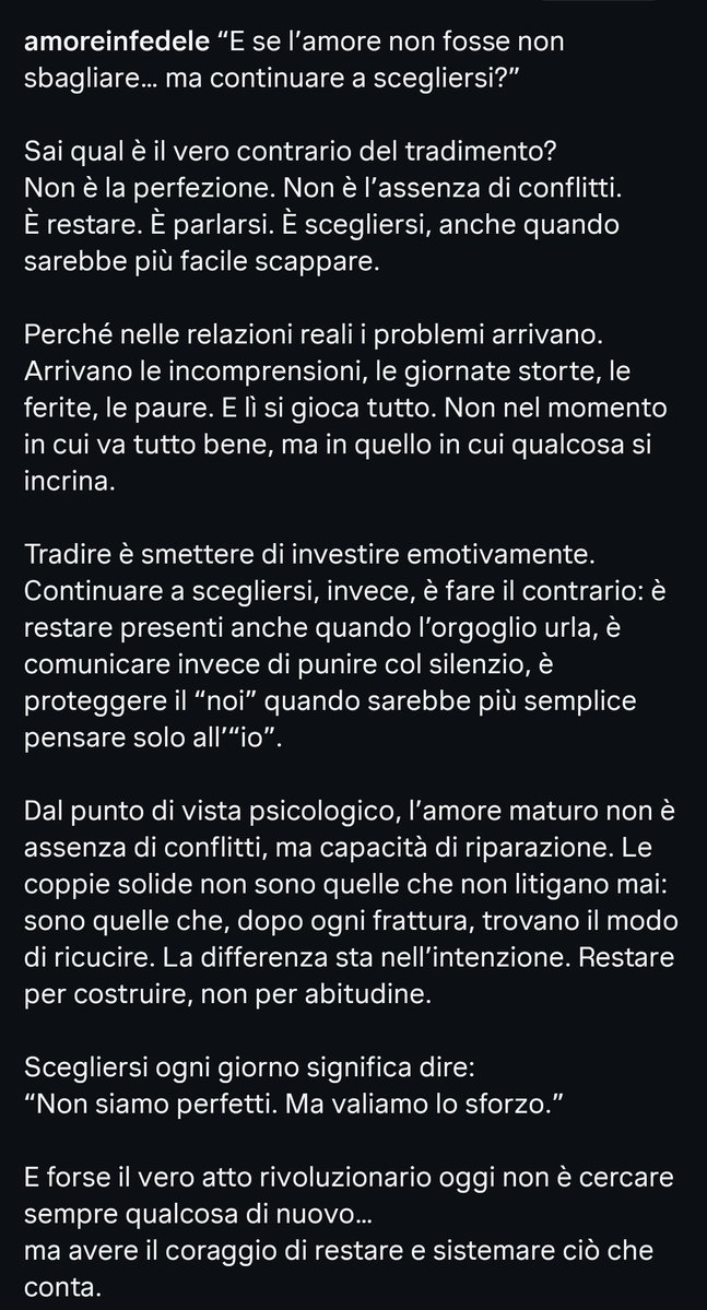 potente_adoro's tweet photo. " E se l'amore non fosse non sbagliare,ma continuare a scegliersi?
Non è la perfezione. Non è l'assenza di conflitti.
È restare. È parlarsi.È scegliersi,anche quando sarebbe più facile scappare." 
Questa canzone...si ricordo 🥹
#rashmer https://t.co/LyLm5ZjOhs