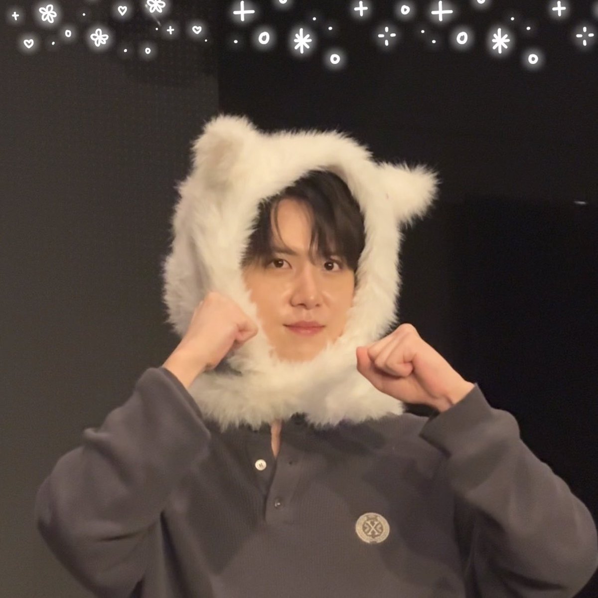 호미니 tweet media