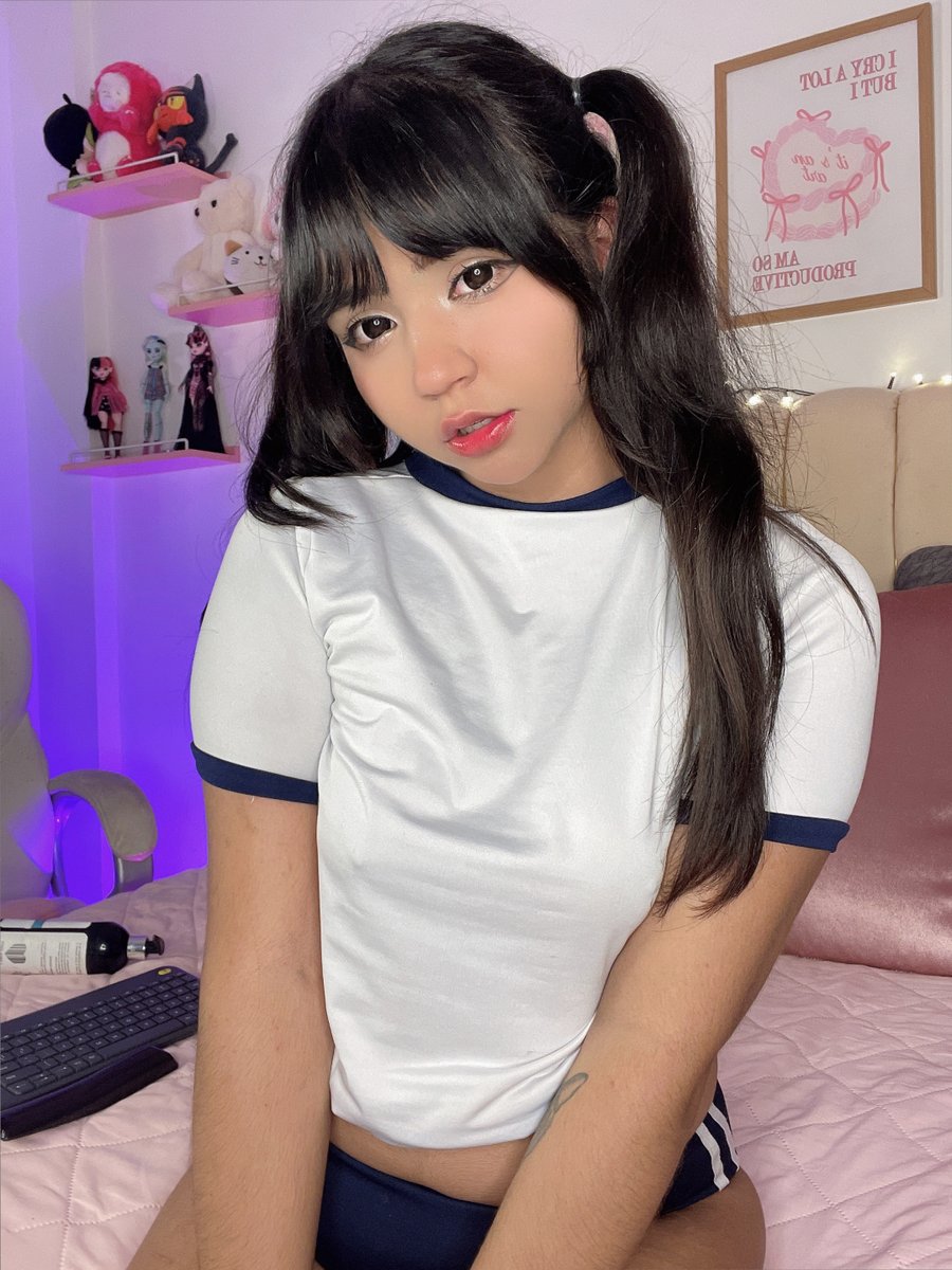 Lisa 🐰 tweet media