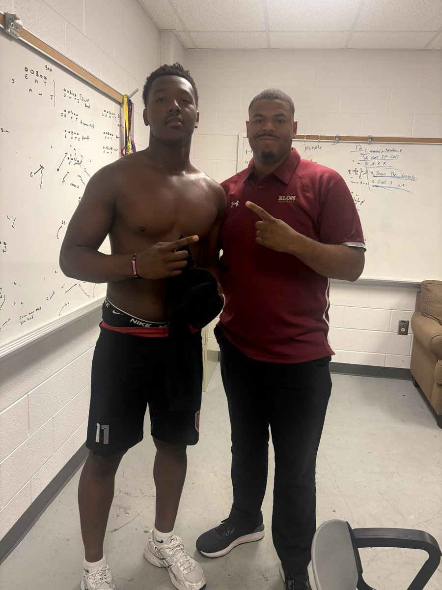 Adrian_Guilford's tweet photo. Thankful for every opportunity and every coach who believes in me. Appreciate @CoachBaerHunter stopping by today and showing love. https://t.co/fzG76rVF6i