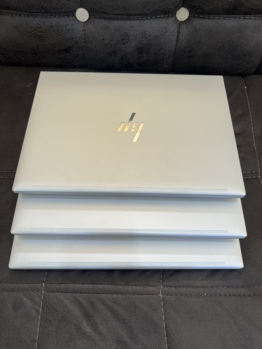 HabibLight02's tweet photo. Direct UK 🇬🇧 Used Hp Elitebook 835 G9
📌 Processor: Amd ryzen 5 pro 
📌 Generation: 12th gen
📌 Memory: 16gb ram
📌 Storage: 256gb ssd
📌 Keyboard light: ✅
📌 Face ID
📌 Screen size: 13 inch 
📌 Battery health: Excellent 
Price 🏷️ 420k

DM via WhatsApp no: 09033666302 https://t.co/9sP4TJ99Q2