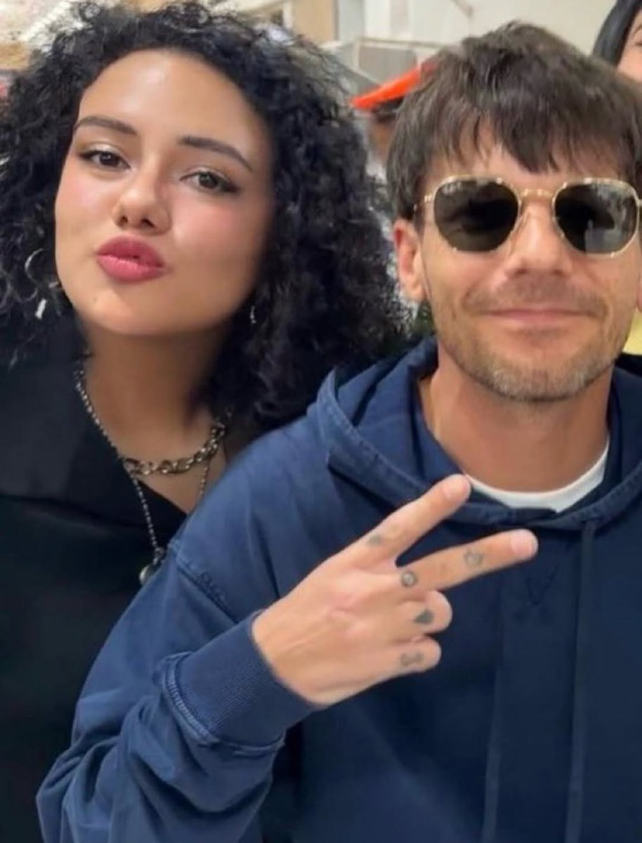 Louis Tomlinson Chile (was lucky again) 🇨🇱🍋 tweet media