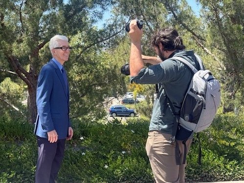 GovernorDavis's tweet photo. Thrilled for my friend, Omar Yaghi; his Nobel Prize winning discovery led to literally harvesting water from Air. Proud to represent @Atoco as they bring water harvesting technology to consumers around the globe. Learn more in this great @Bloomberg piece. https://t.co/aklbZDXJsZ